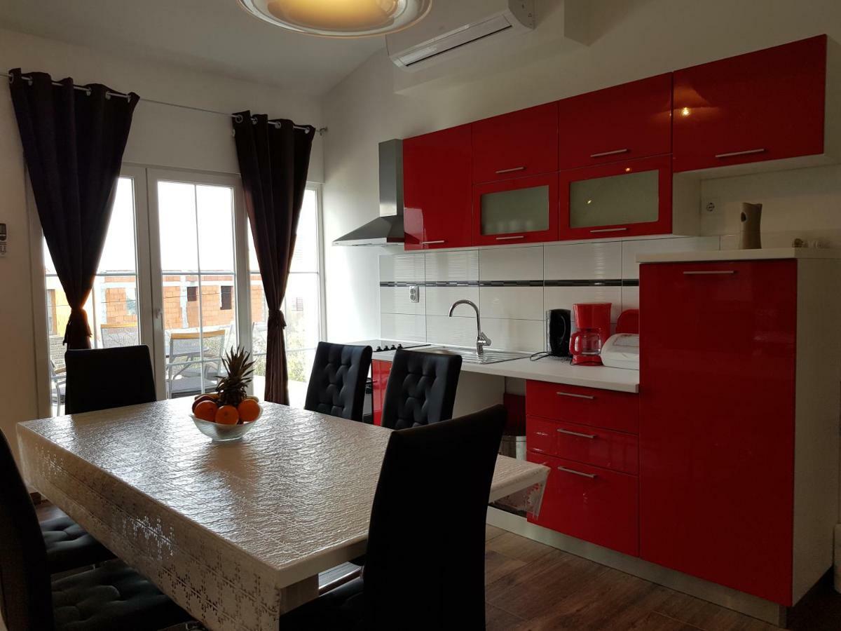 Apartment Jopa Σίμπενικ Εξωτερικό φωτογραφία