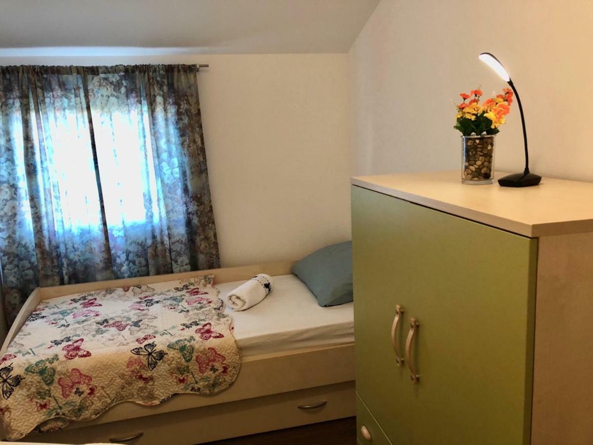Apartment Jopa Σίμπενικ Εξωτερικό φωτογραφία