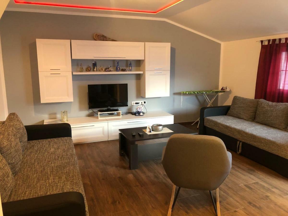 Apartment Jopa Σίμπενικ Εξωτερικό φωτογραφία